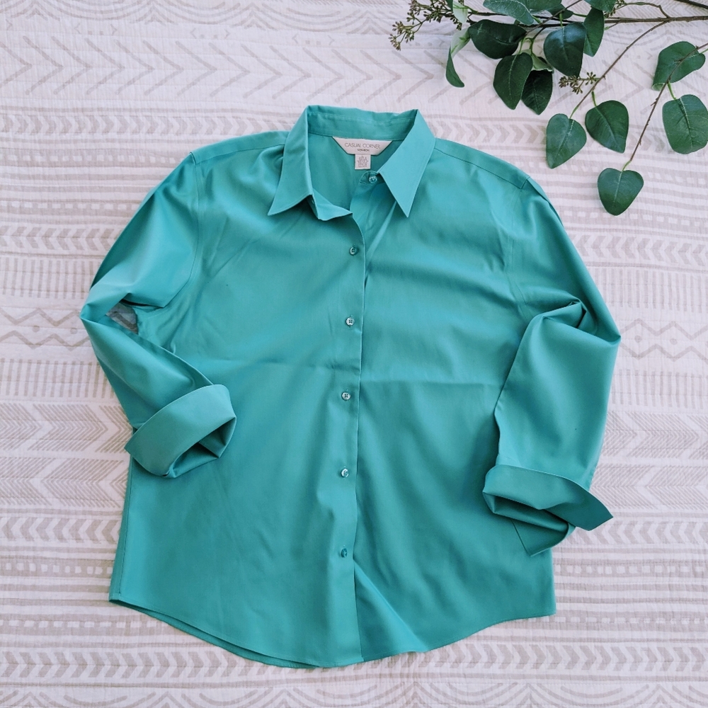 **LAST CALL** Casual Corner button down shirt L - Picture 2 of 5